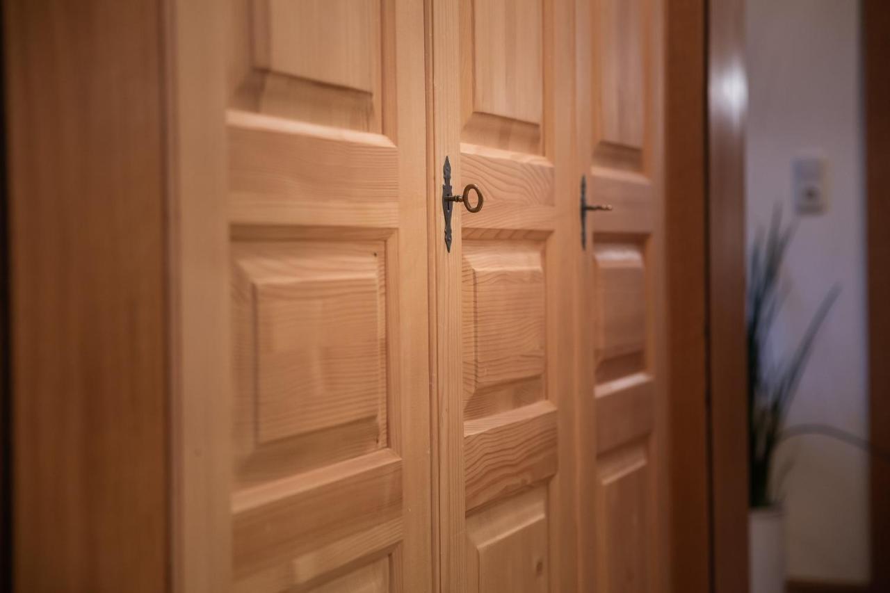 Appartements Hochlega Neukirchen am Grossvenediger Luaran gambar