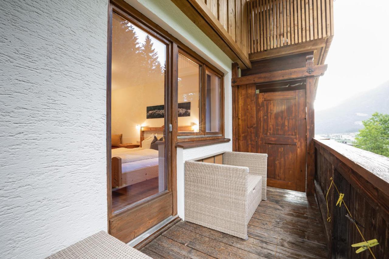 Appartements Hochlega Neukirchen am Grossvenediger Luaran gambar