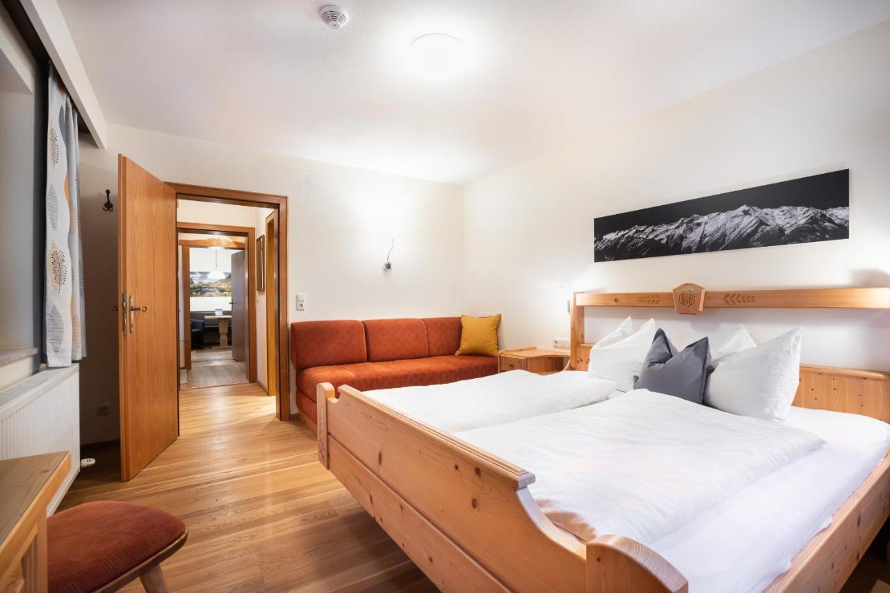 Appartements Hochlega Neukirchen am Grossvenediger Luaran gambar