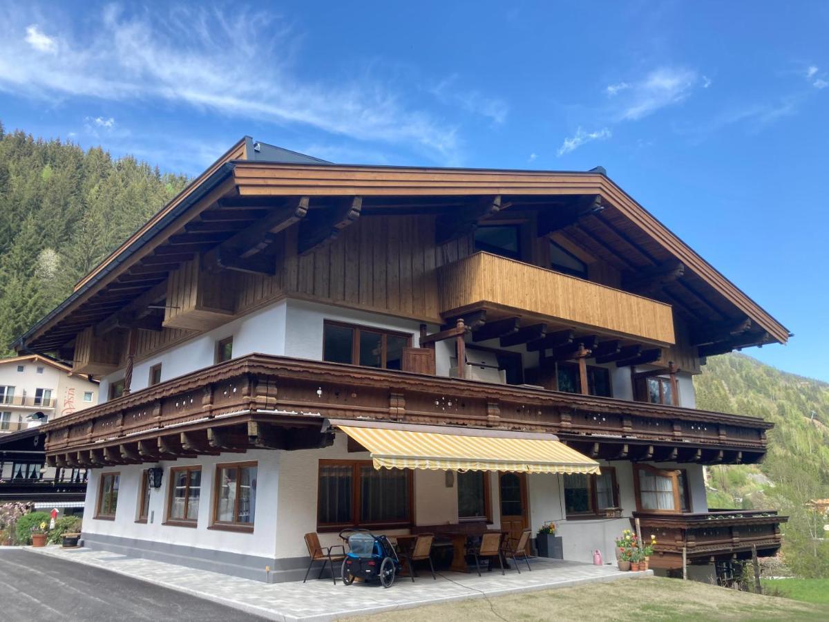 Appartements Hochlega Neukirchen am Grossvenediger Luaran gambar