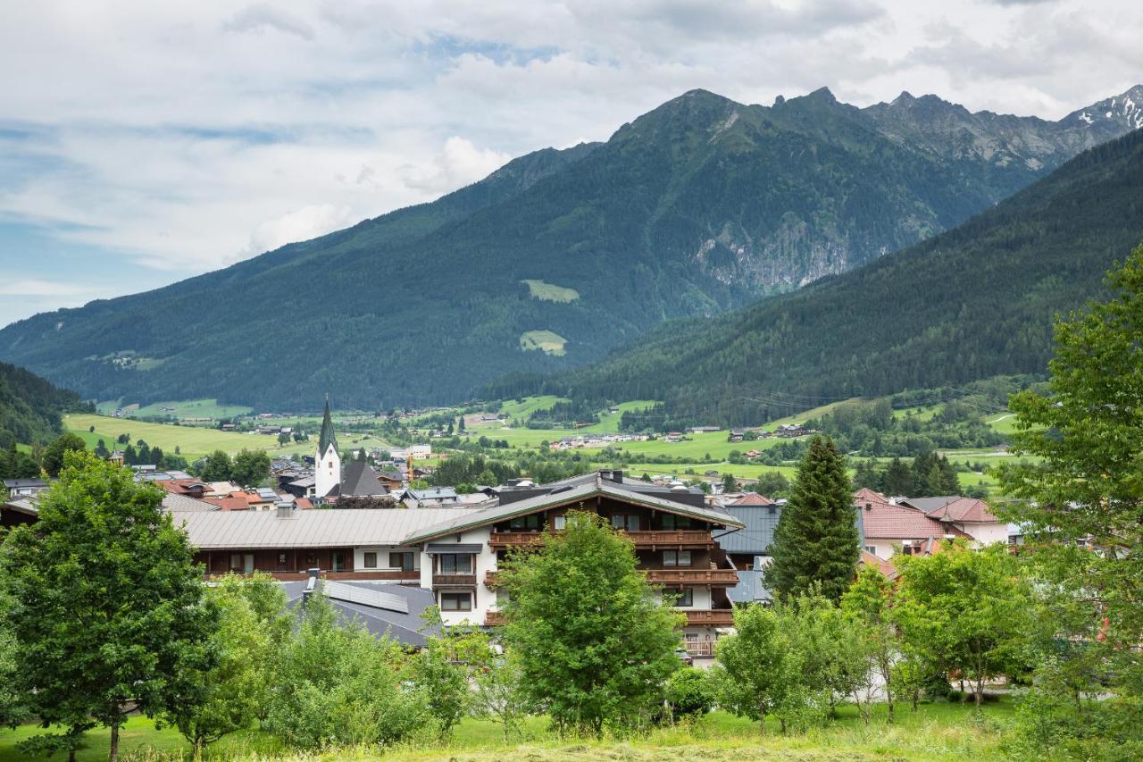 Appartements Hochlega Neukirchen am Grossvenediger Luaran gambar